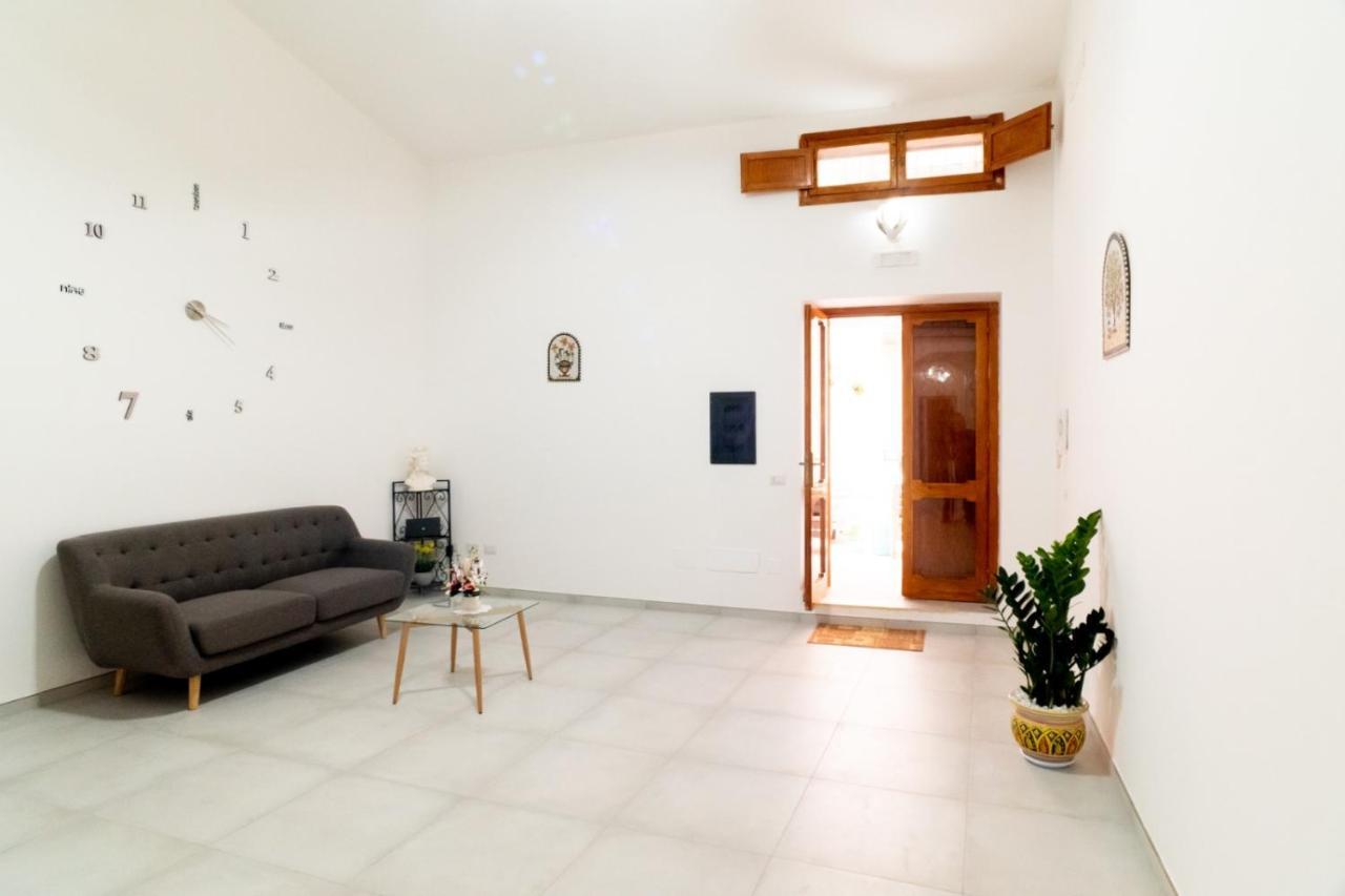 I Parrini Bed & Breakfast Porto Empedocle Dış mekan fotoğraf